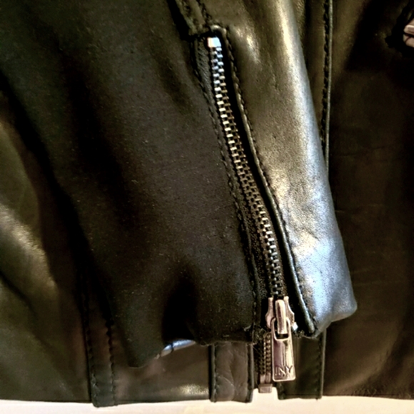 Jones New York Leather Dress Jacket Stretch Material Inside Arm Lined Woman Med - Picture 8 of 15